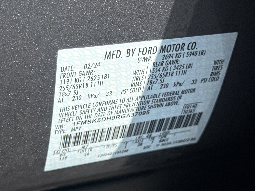 Used 2024 Ford Explorer XLT w/ Equipment Group 202A AWD/4WD image 33
