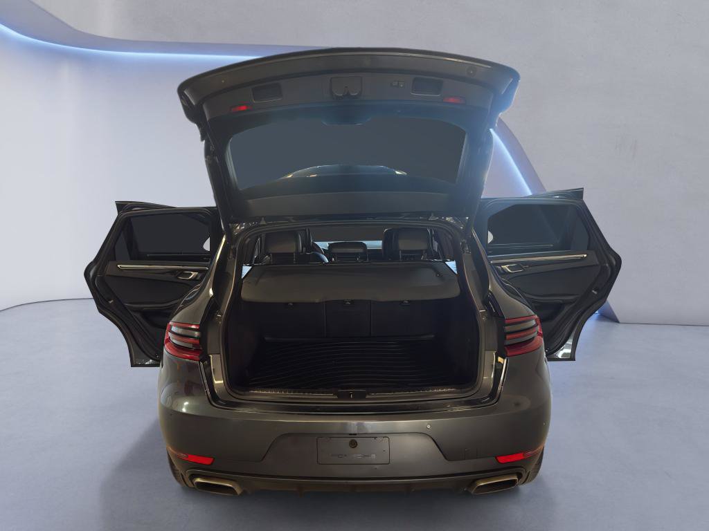Used 2017 Porsche Macan AWD/4WD image 13