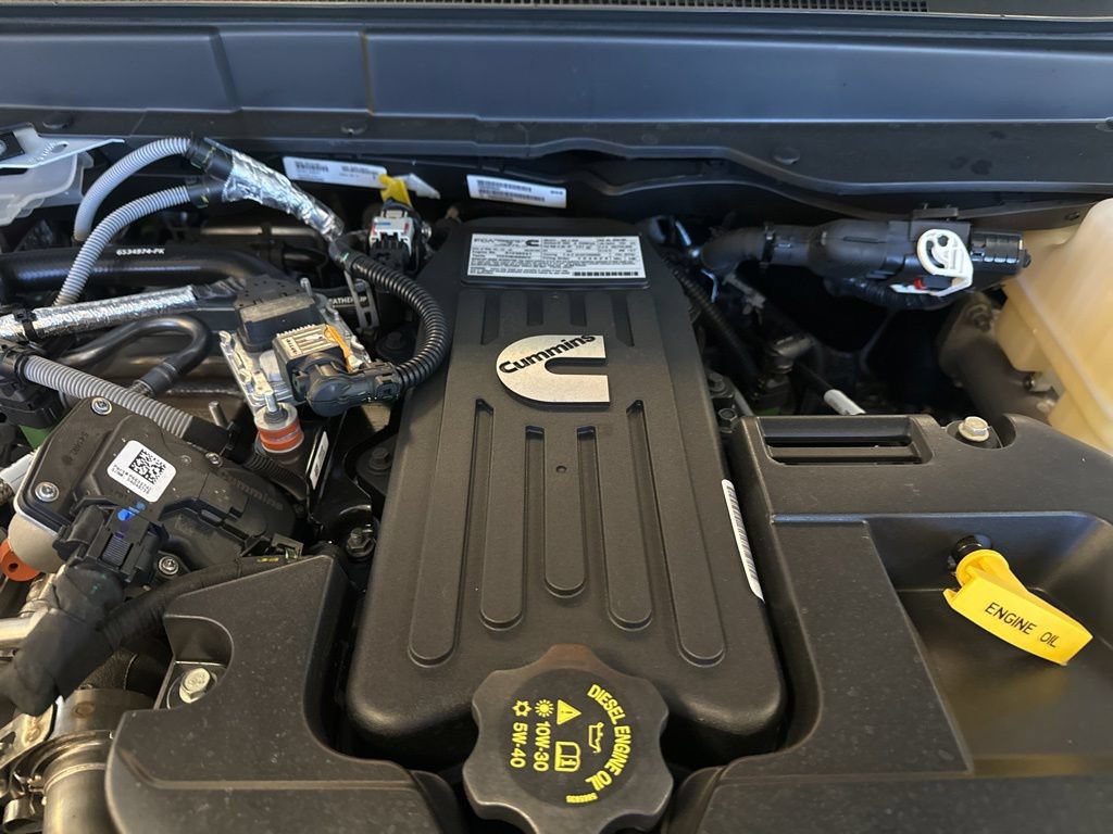New 2026 RAM 5500 Tradesman w/ Chrome Appearance Group AWD/4WD image 9