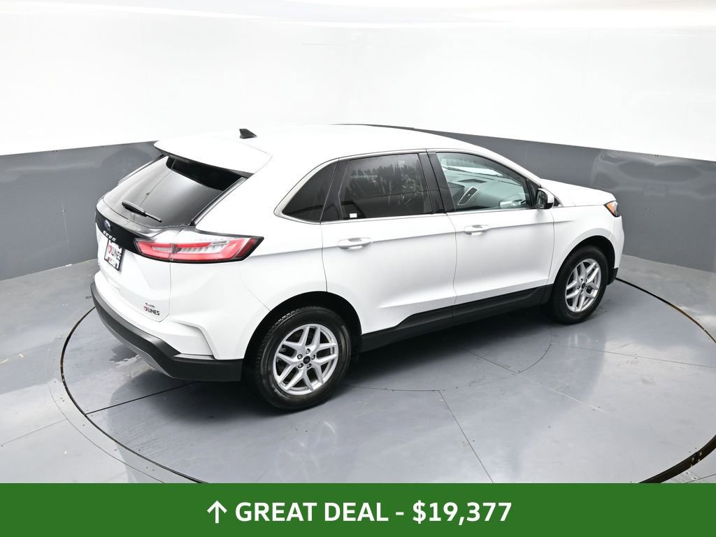 Used 2023 Ford Edge SEL image 44