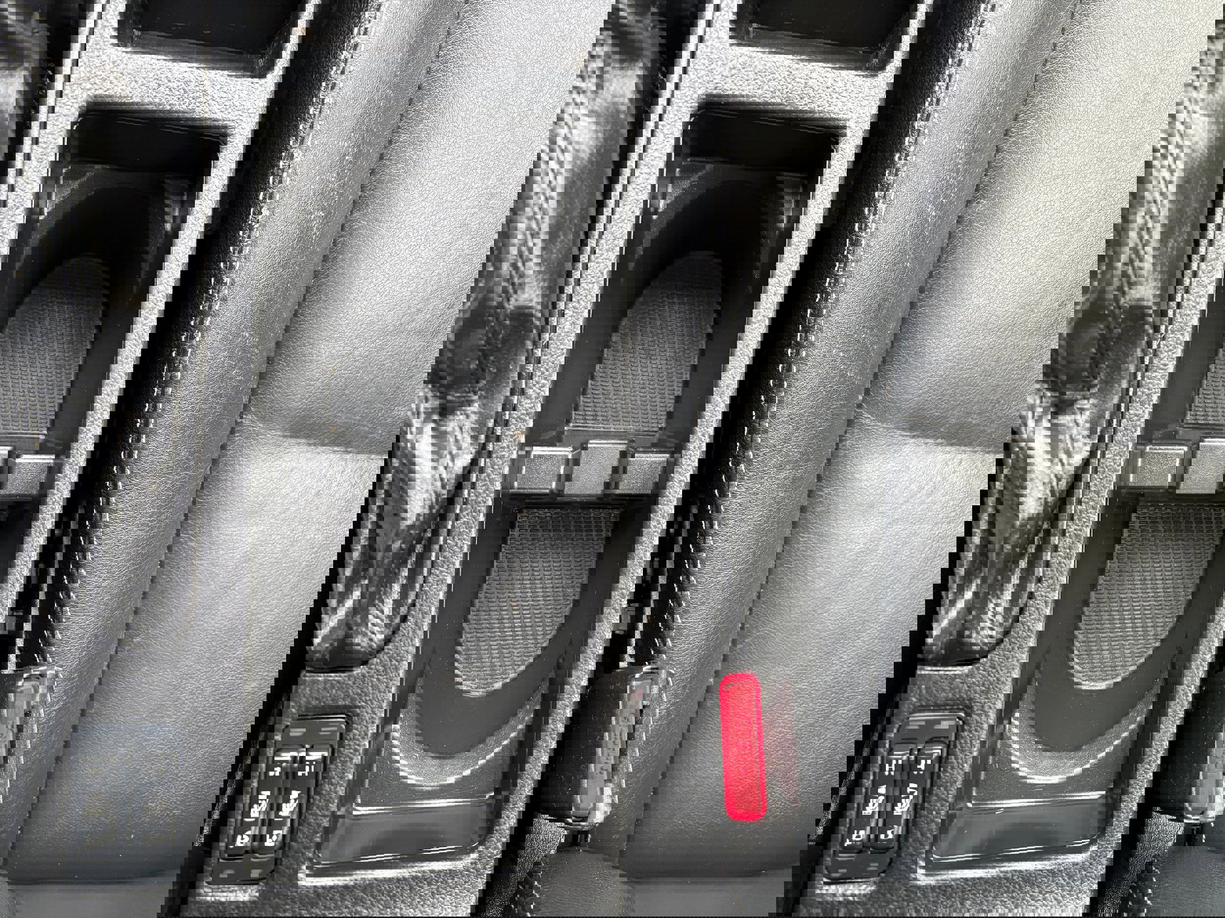 Used 2013 Subaru Crosstrek 2.0i Limited image 42