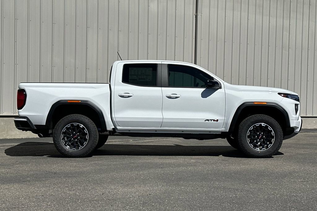 New 2026 GMC Canyon AT4 w/ Technology Plus Package AWD/4WD image 4