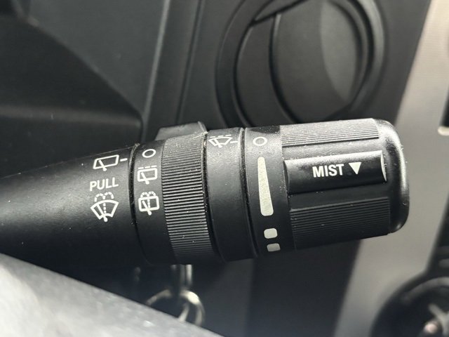 Used 2009 Jeep Commander Sport image 20