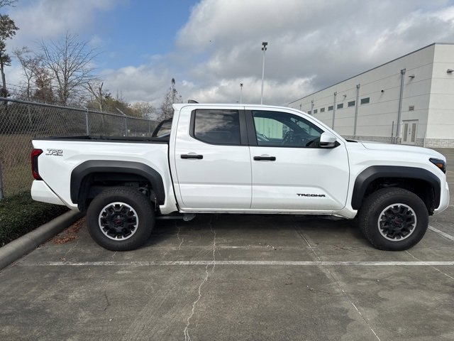 Used 2024 Toyota Tacoma SR5 image 6
