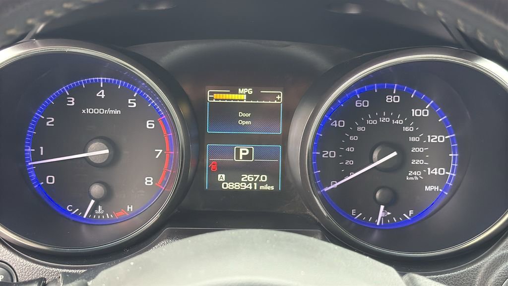 Used 2017 Subaru Outback 2.5i Limited AWD/4WD image 23