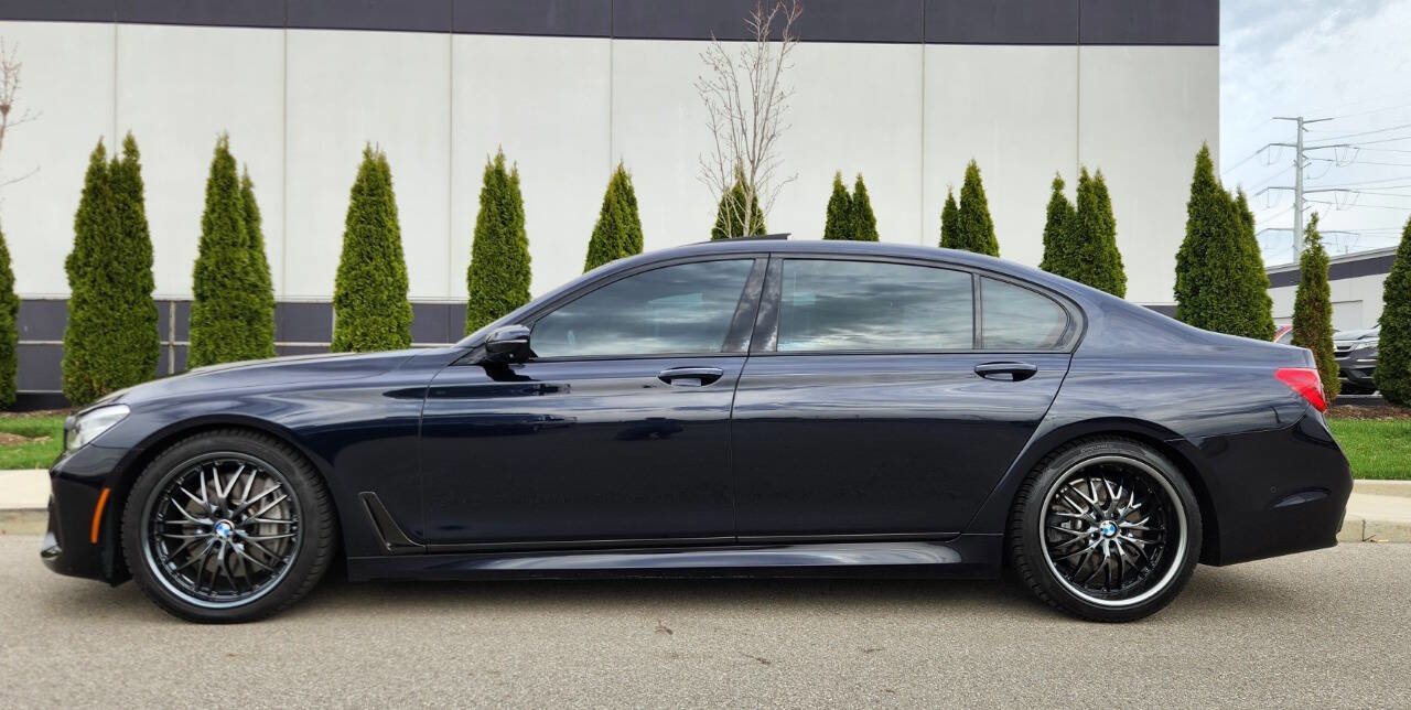 Used 2017 BMW 750i xDrive image 20