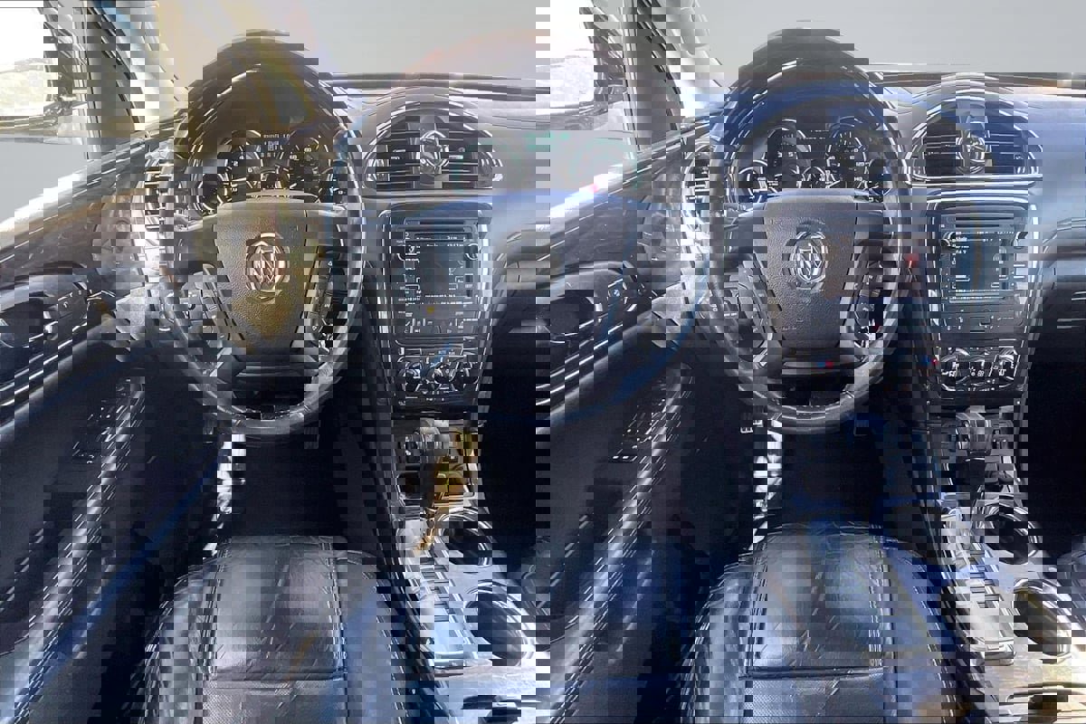 Used 2016 Buick Enclave Premium w/ Experience Buick Package image 5