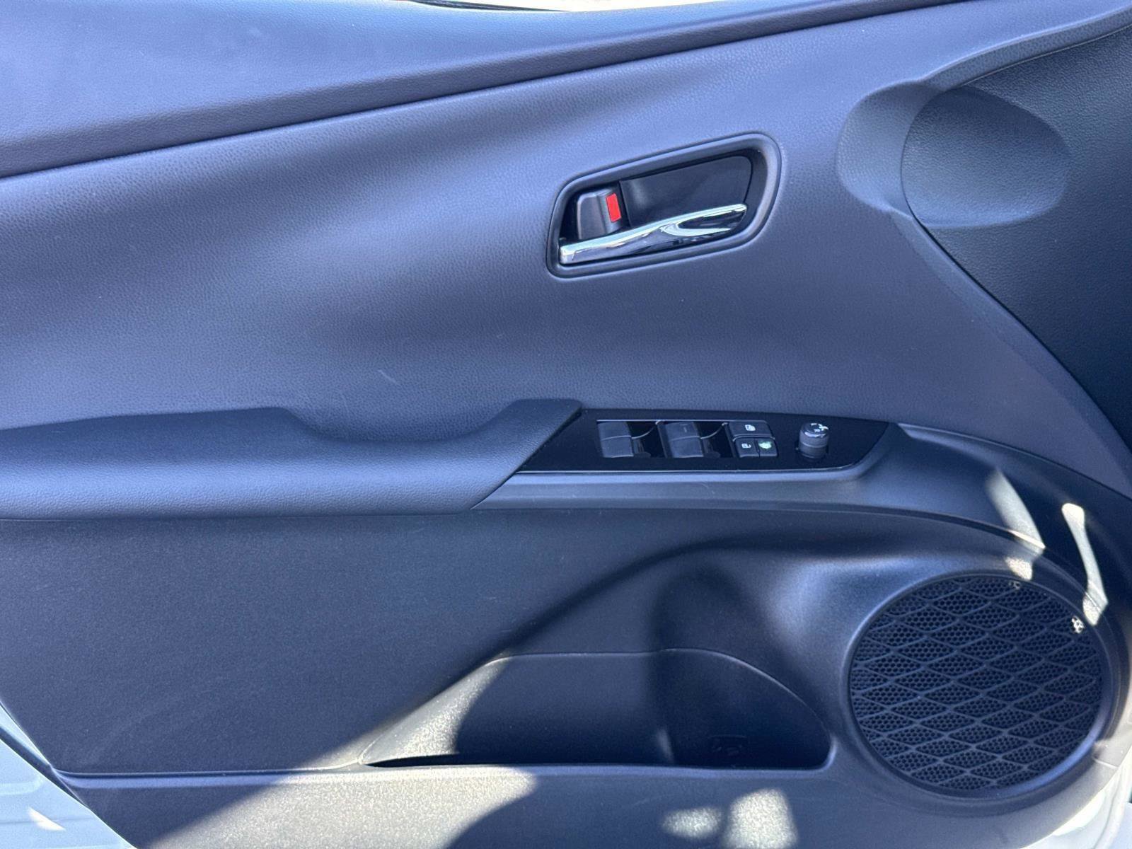 Used 2021 Toyota Prius Prime Limited image 15