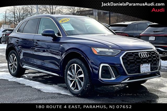 Used 2023 Audi Q5 2.0T Premium w/ Convenience Package image 9