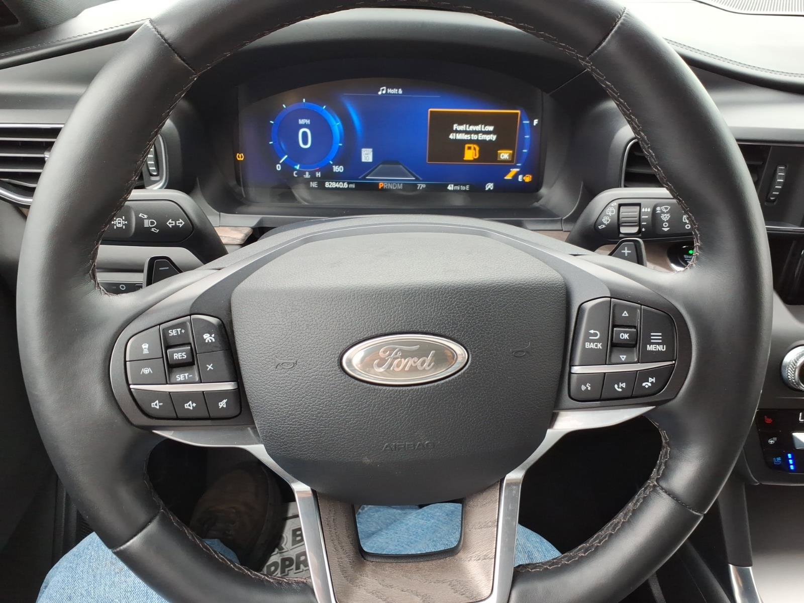 Used 2020 Ford Explorer Platinum w/ Premium Technology Package AWD/4WD image 22