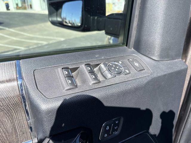 Used 2020 Ford F250 Lariat w/ Lariat Ultimate Package AWD/4WD image 9