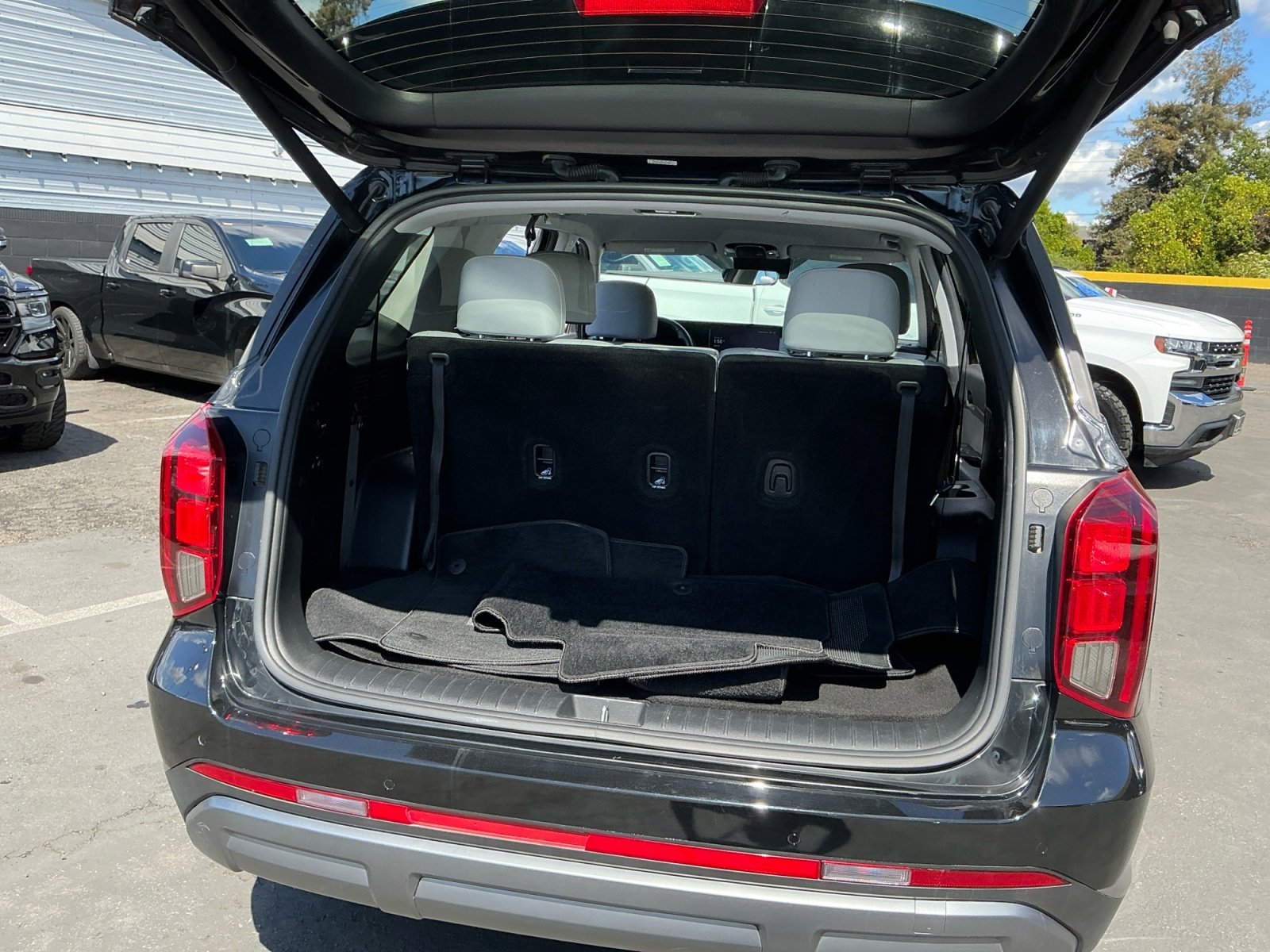 Used 2024 Hyundai Palisade SEL FWD image 26