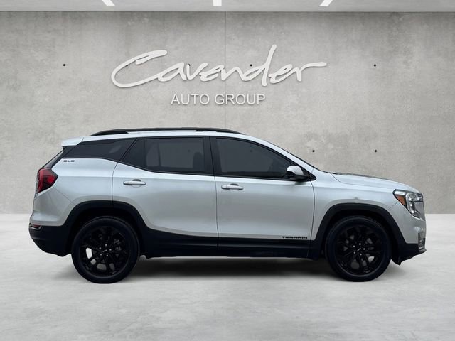 Used 2022 GMC Terrain SLE w/ Driver Convenience Package image 17