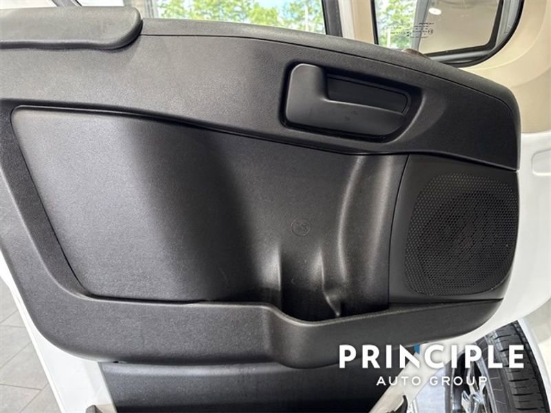 Used 2020 RAM ProMaster 3500 w/ Premium Appearance Group image 18