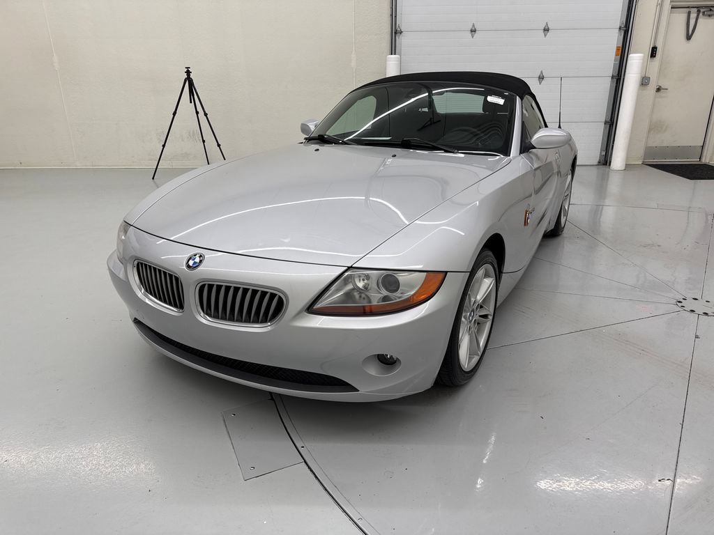 Used 2004 BMW Z4 3.0i RWD image 1