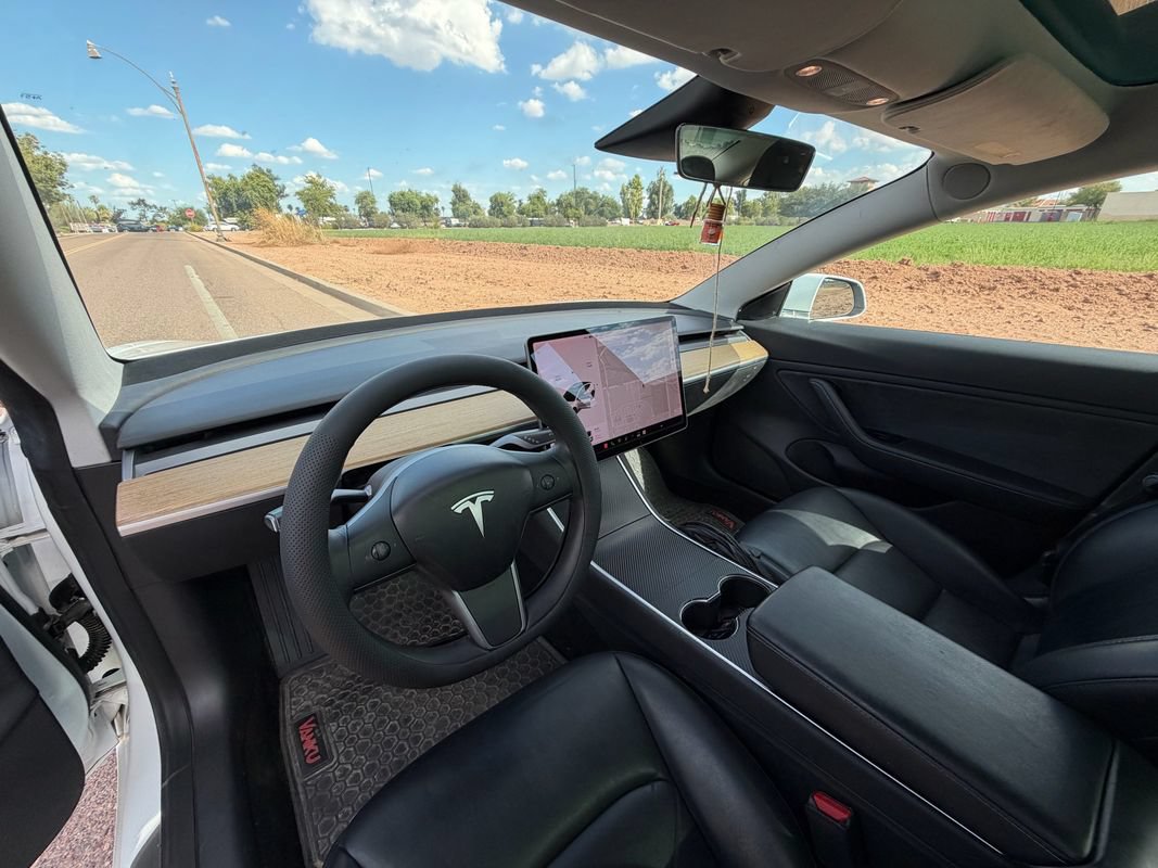 Used 2019 Tesla Model 3 Standard Range RWD image 8