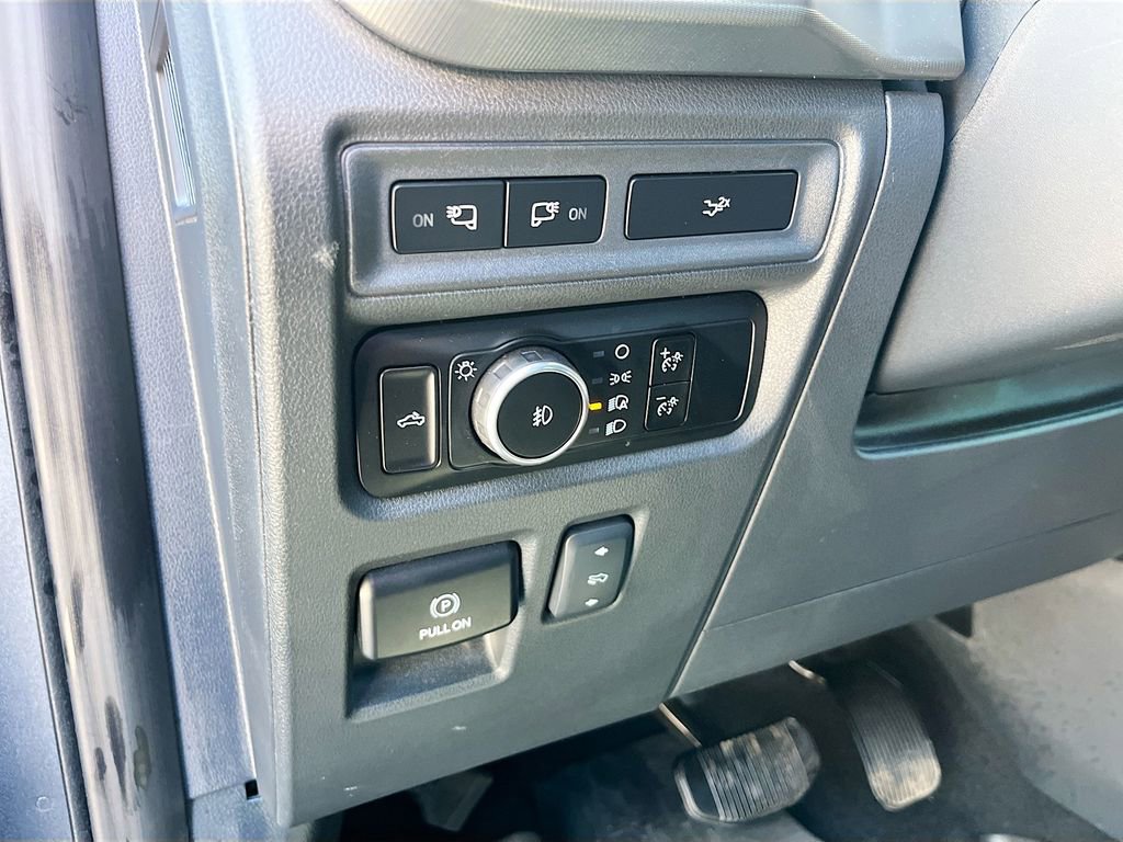 Used 2024 Ford F150 Lariat w/ FX4 Off-Road Package image 10
