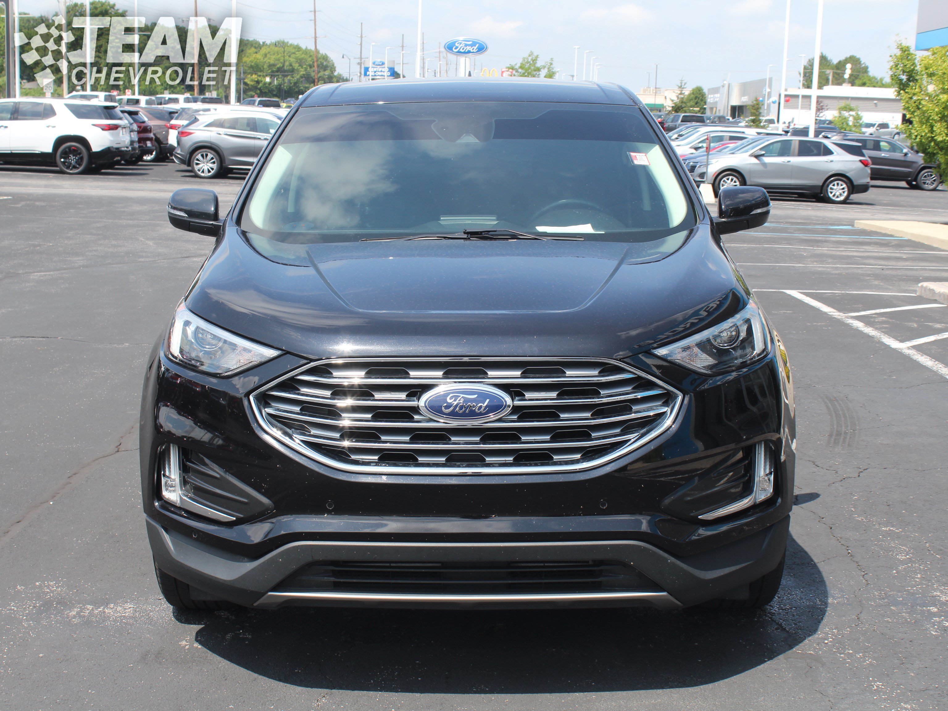 Used 2022 Ford Edge Titanium AWD/4WD image 9