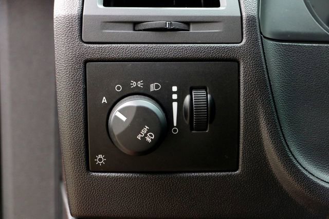 Used 2009 Dodge Challenger SRT8 w/ SRT Option Group II RWD image 20