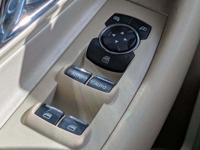 Used 2015 Ford Taurus Limited image 22