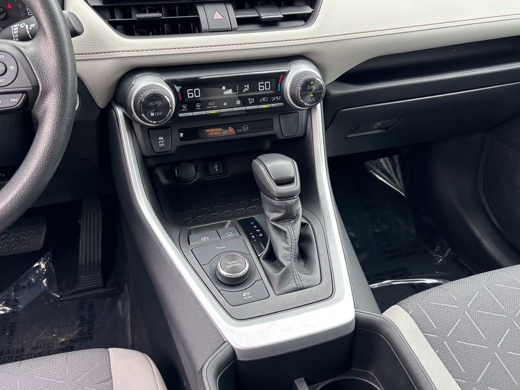 Certified 2022 Toyota RAV4 XLE w/ Convenience Package image 25