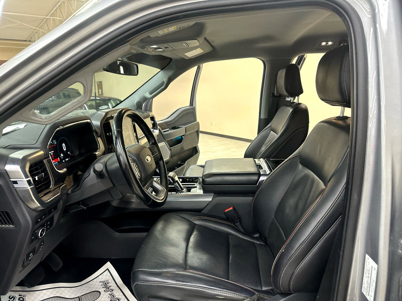 Used 2022 Ford F150 Lariat image 24