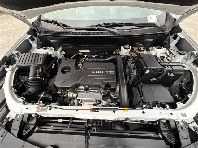 Used 2020 Chevrolet Equinox LS image 29