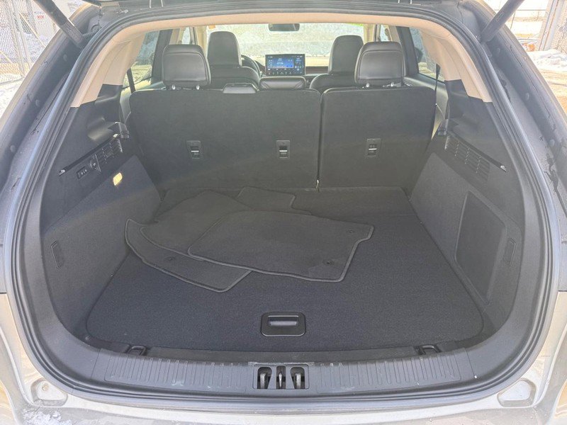 Used 2023 Lincoln Nautilus Reserve image 8