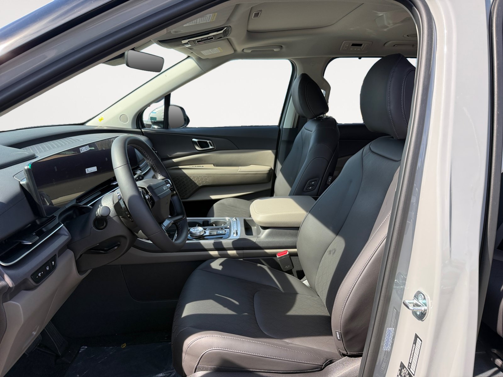 New 2027 Kia Carnival SX FWD image 10