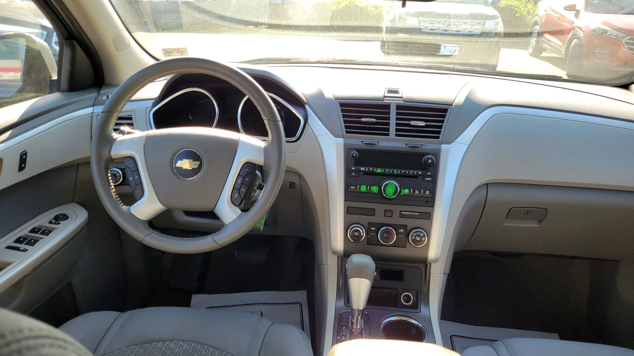 Used 2012 Chevrolet Traverse LS FWD image 10