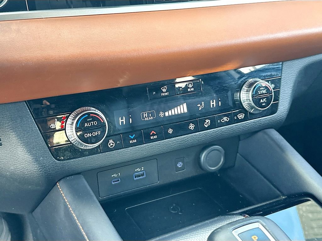 Used 2022 Mitsubishi Outlander SEL image 16