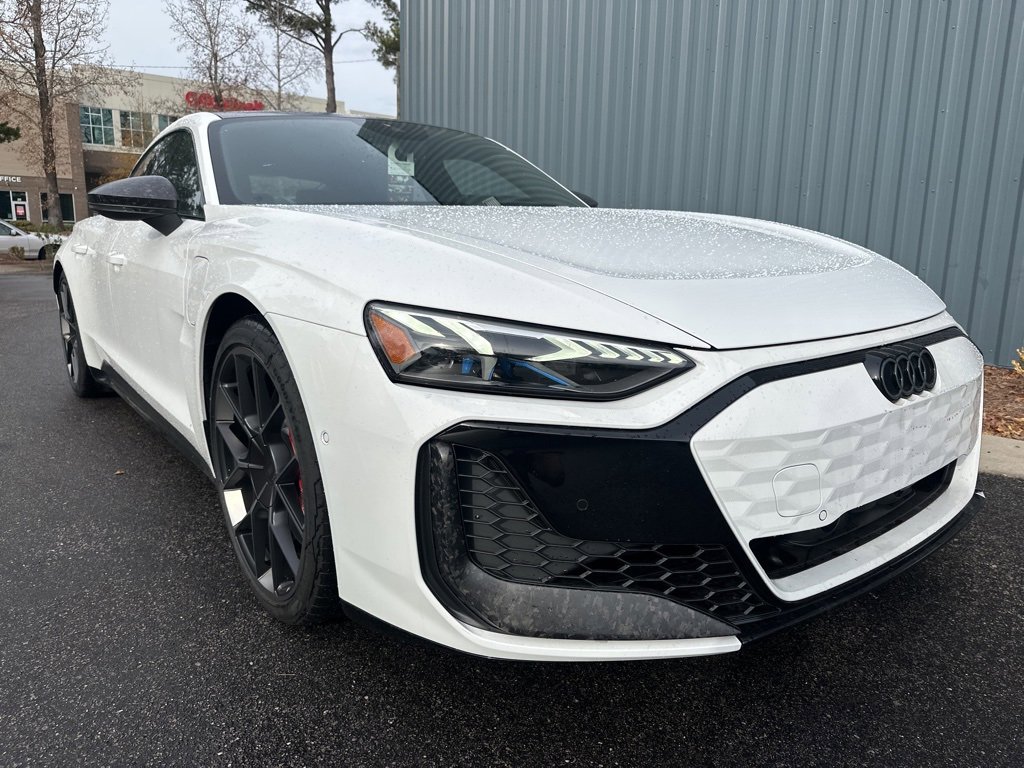 New 2026 Audi RS e-tron GT performance