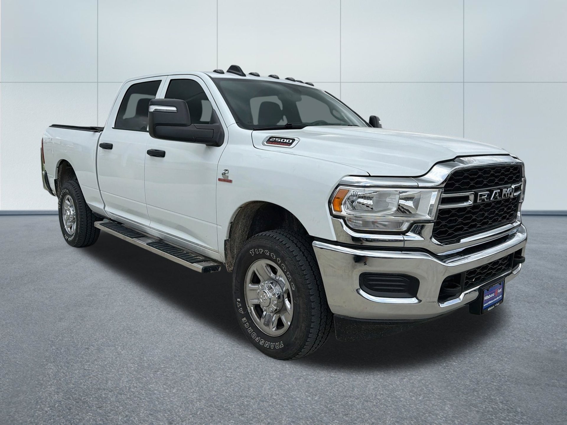 Used 2024 RAM 2500 Tradesman w/ Chrome Appearance Group AWD/4WD image 3