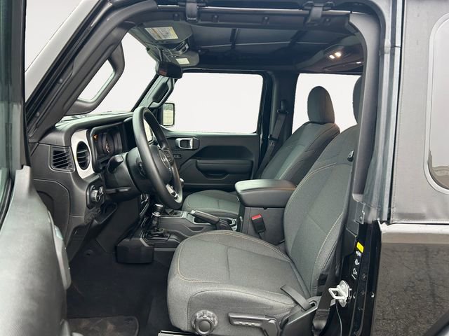 Used 2025 Jeep Wrangler Sport image 9