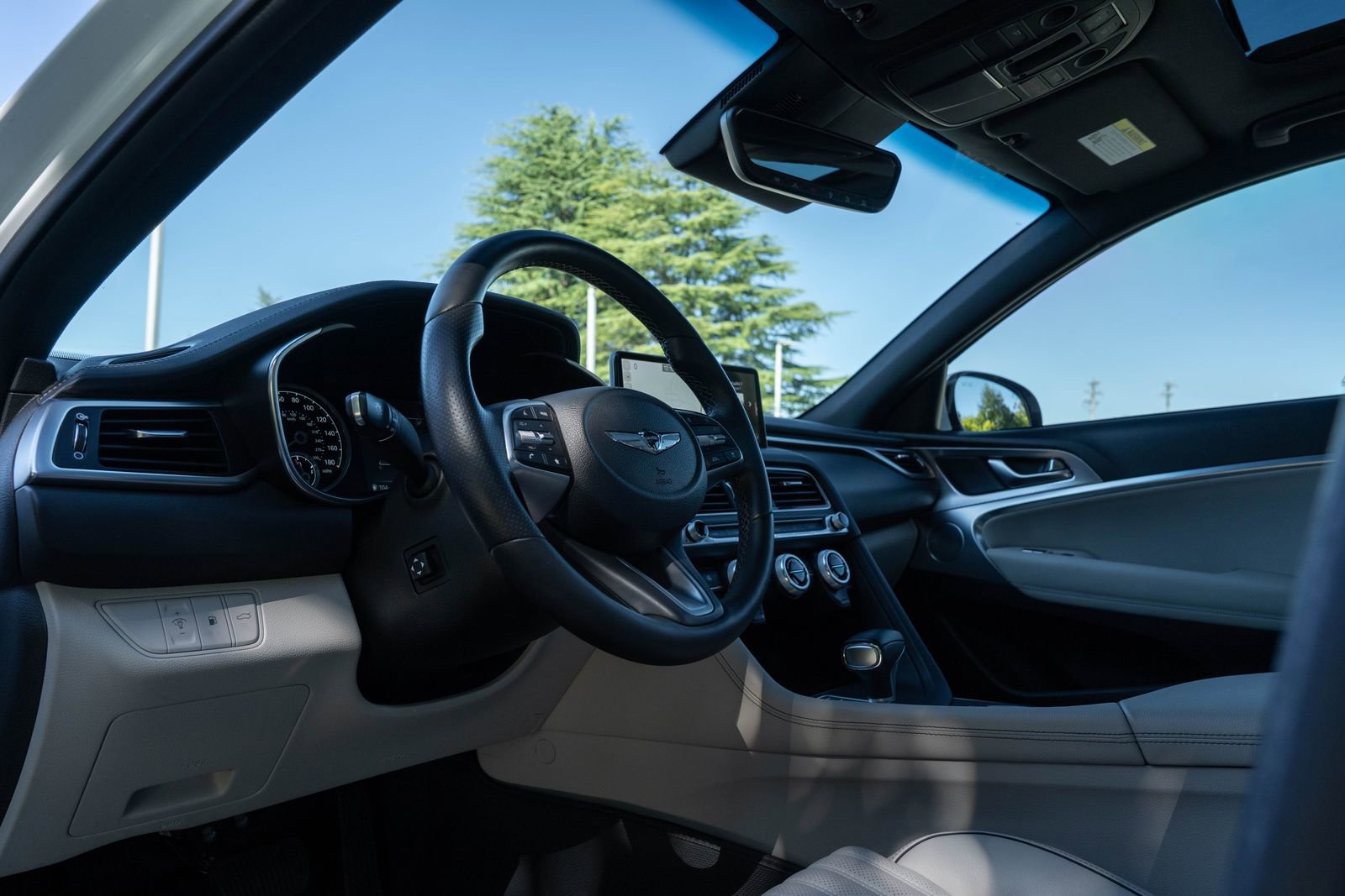 Used 2022 Genesis G70 2.0T w/ Prestige Package image 19