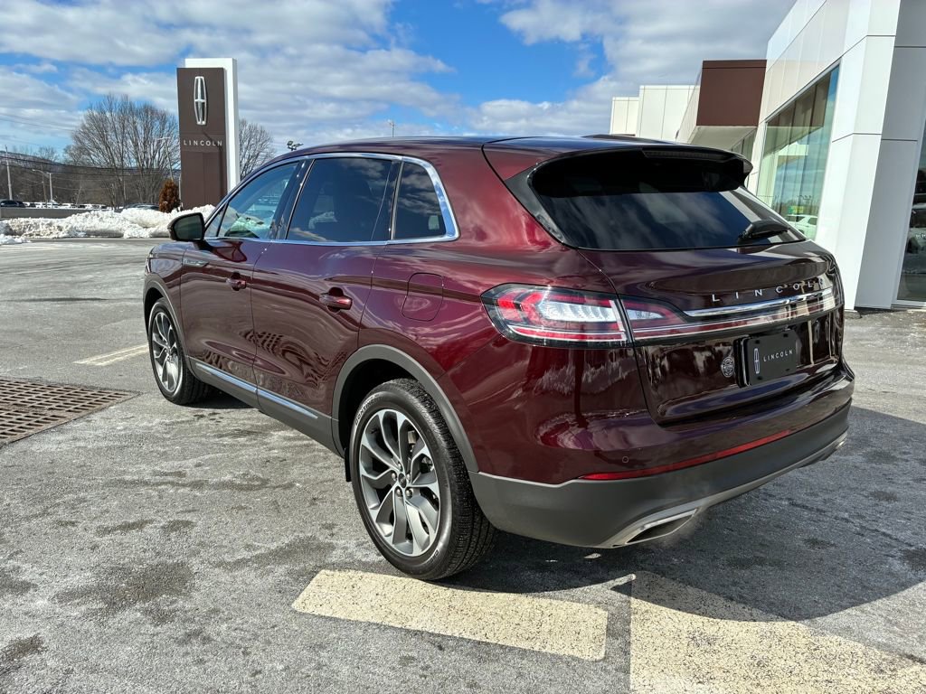 Certified 2023 Lincoln Nautilus Reserve image 3