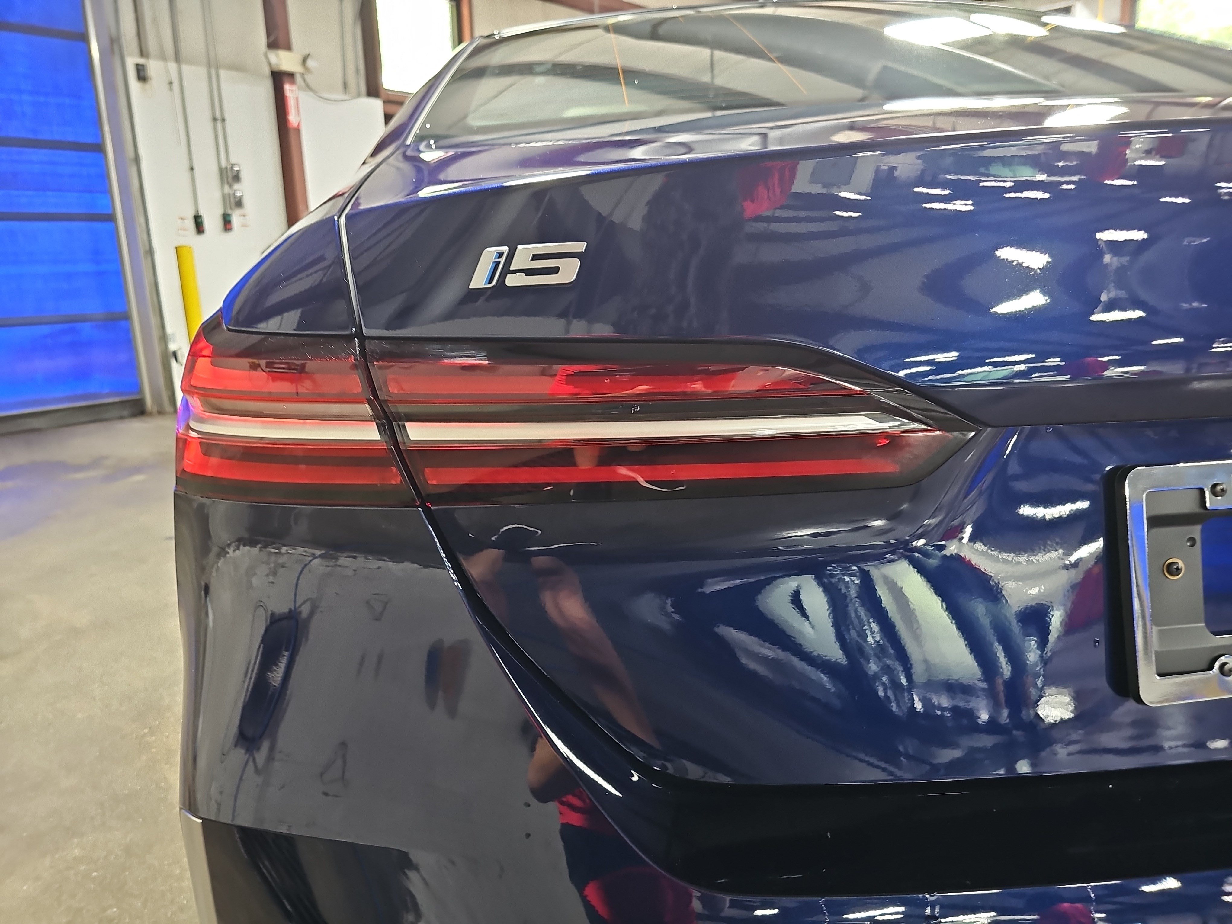 Certified 2026 BMW i5 eDrive40 RWD image 35