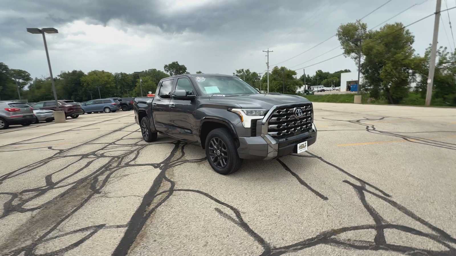 Used 2024 Toyota Tundra Platinum AWD/4WD image 2