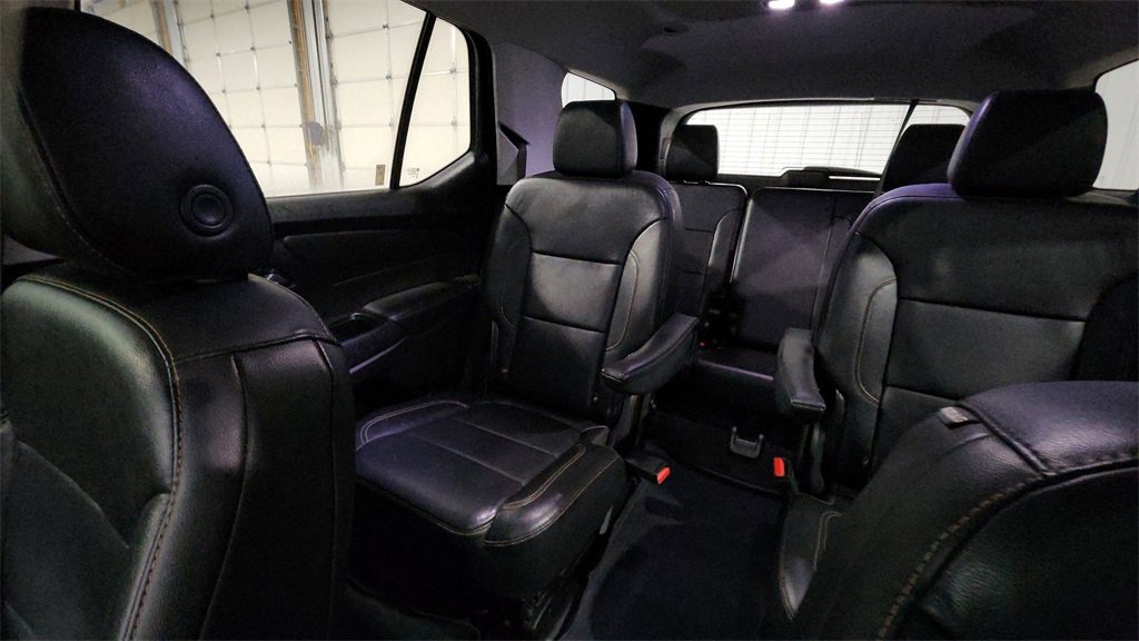 Used 2019 Chevrolet Traverse RS image 12