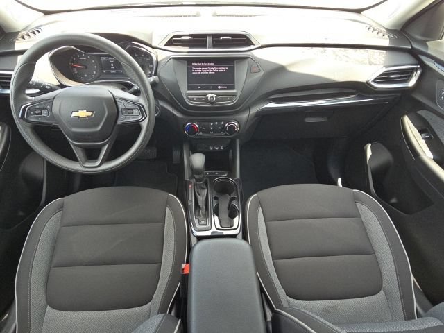 Used 2023 Chevrolet TrailBlazer LT FWD image 31