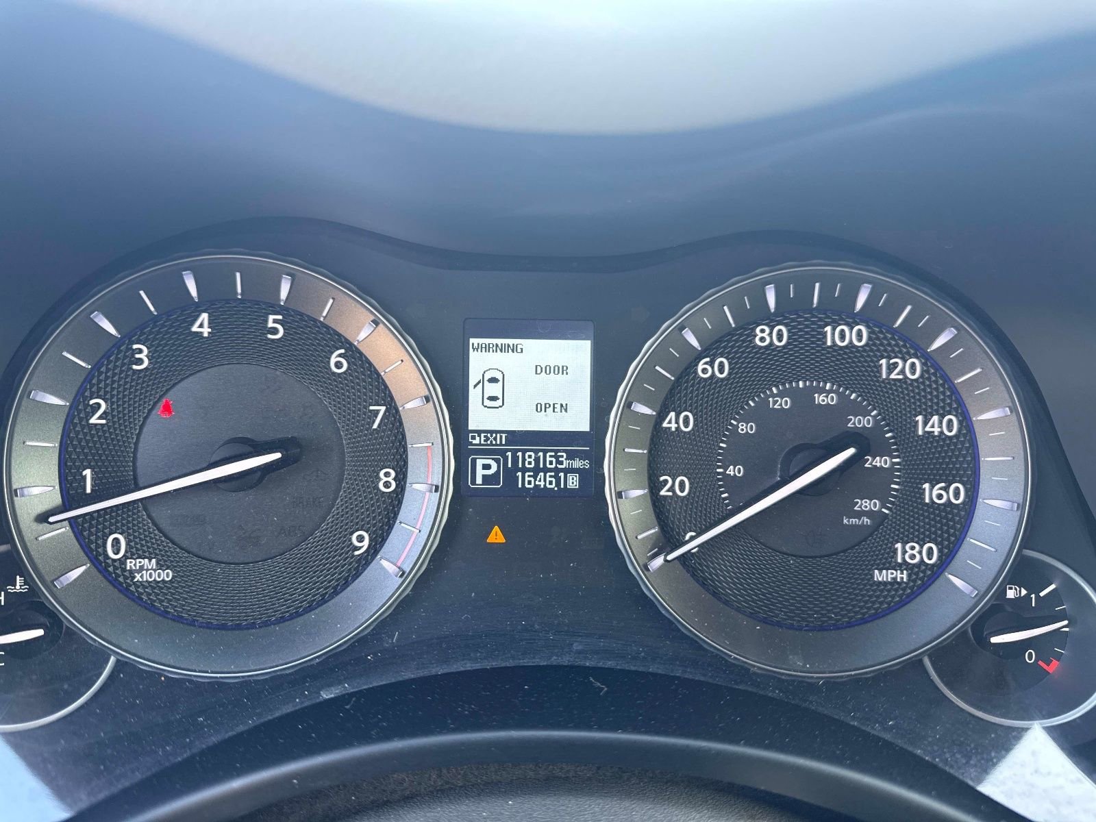 Used 2015 INFINITI Q70 3.7 image 24