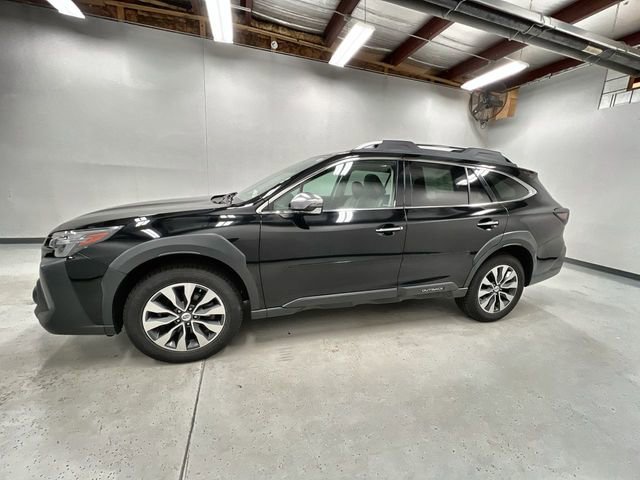 Used 2023 Subaru Outback Touring XT AWD/4WD image 5