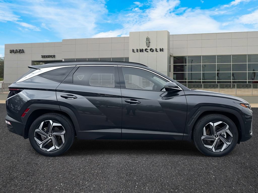 Used 2023 Hyundai Tucson Limited image 2