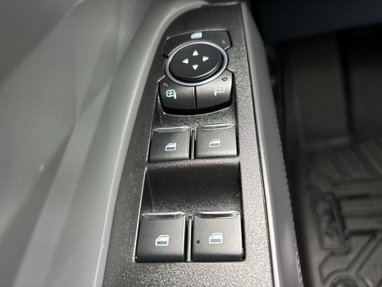 Used 2024 Ford Maverick XL w/ Equipment Group 100A Standard image 16