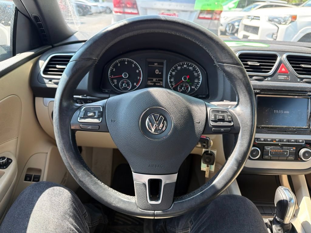 Used 2012 Volkswagen Eos Komfort FWD image 11