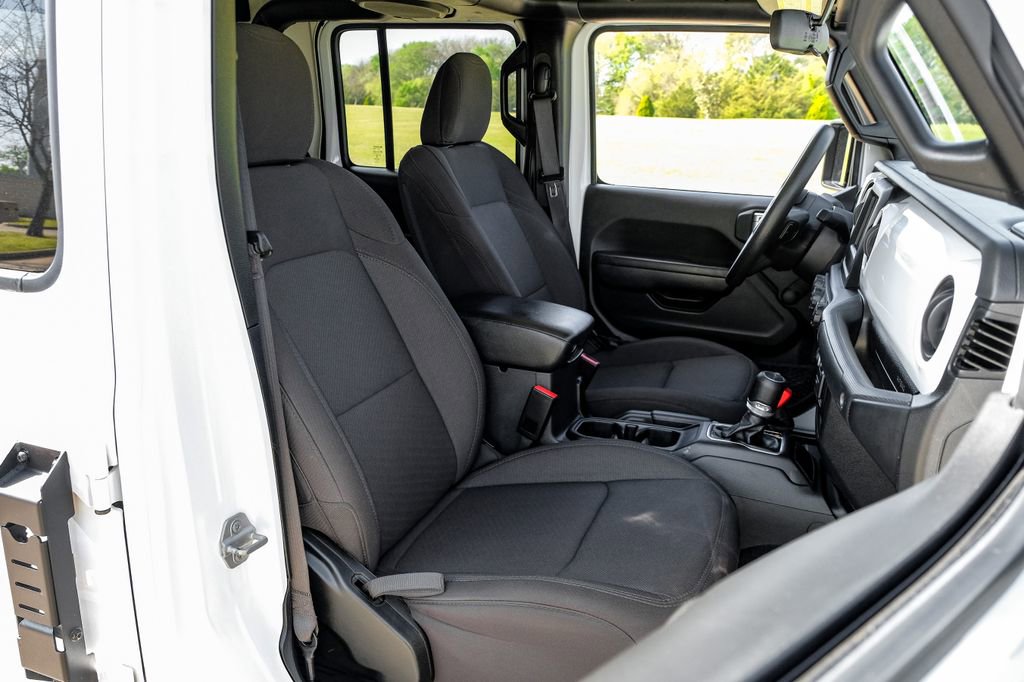 Used 2023 Jeep Gladiator Sport image 39