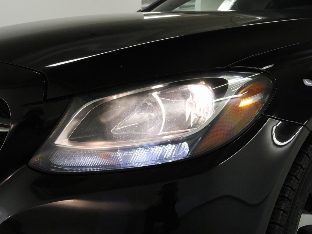 Used 2018 Mercedes-Benz C 300 4MATIC Sedan image 9