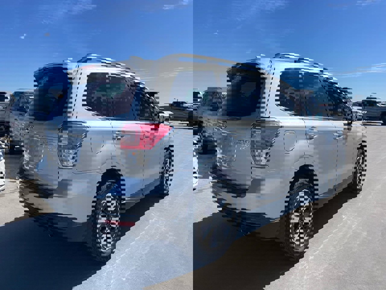 Used 2017 Subaru Forester 2.5i Limited image 3