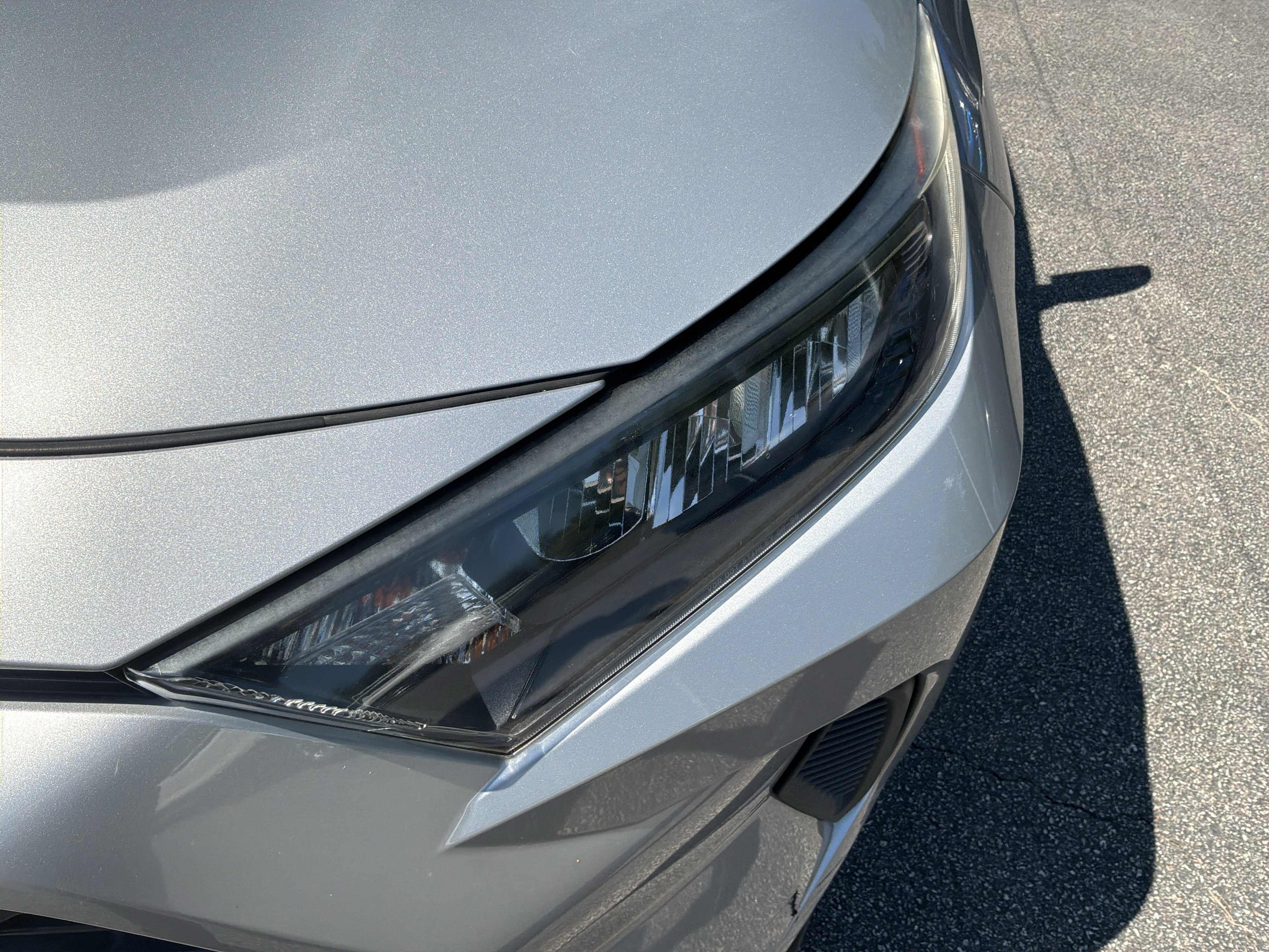 Used 2019 Toyota RAV4 LE FWD image 11