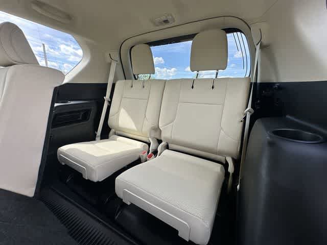 Used 2023 Lexus GX 460 Premium w/ Premium Package AWD/4WD image 28